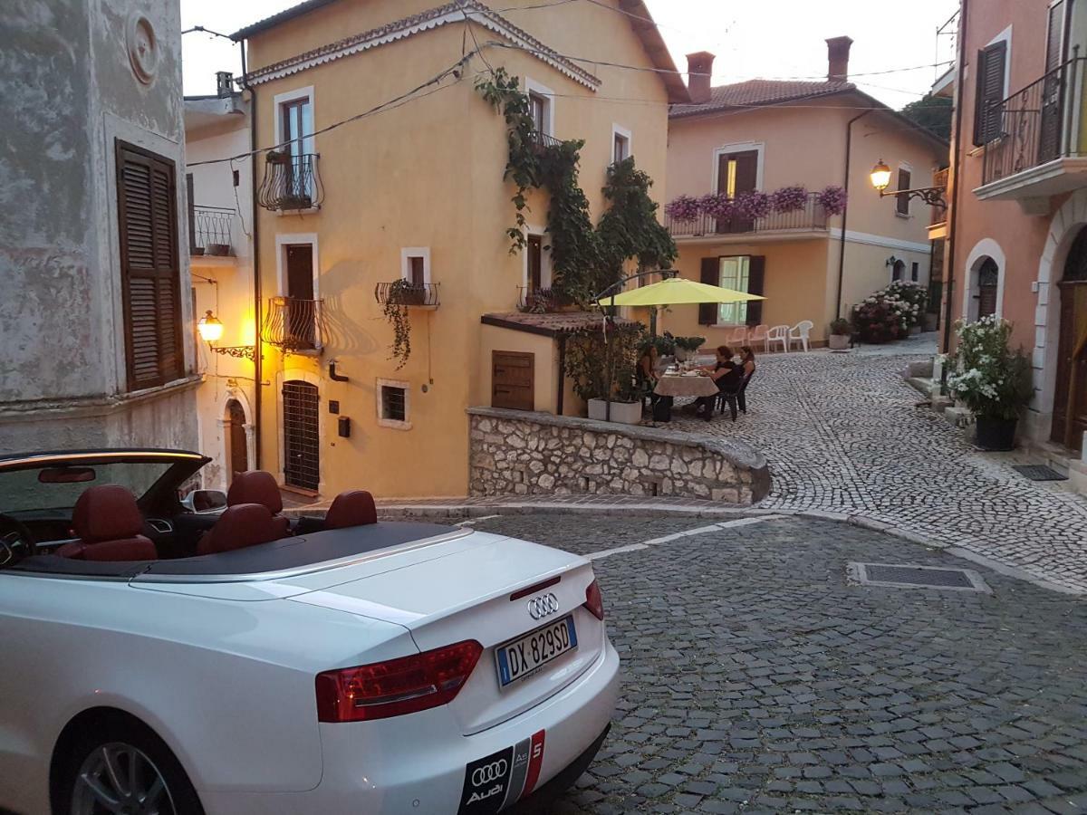 Scaccia Pensieri Vila Cerchio Exterior foto
